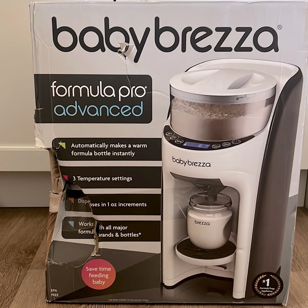 Brand new baby brezza formula pro advance. Never used.